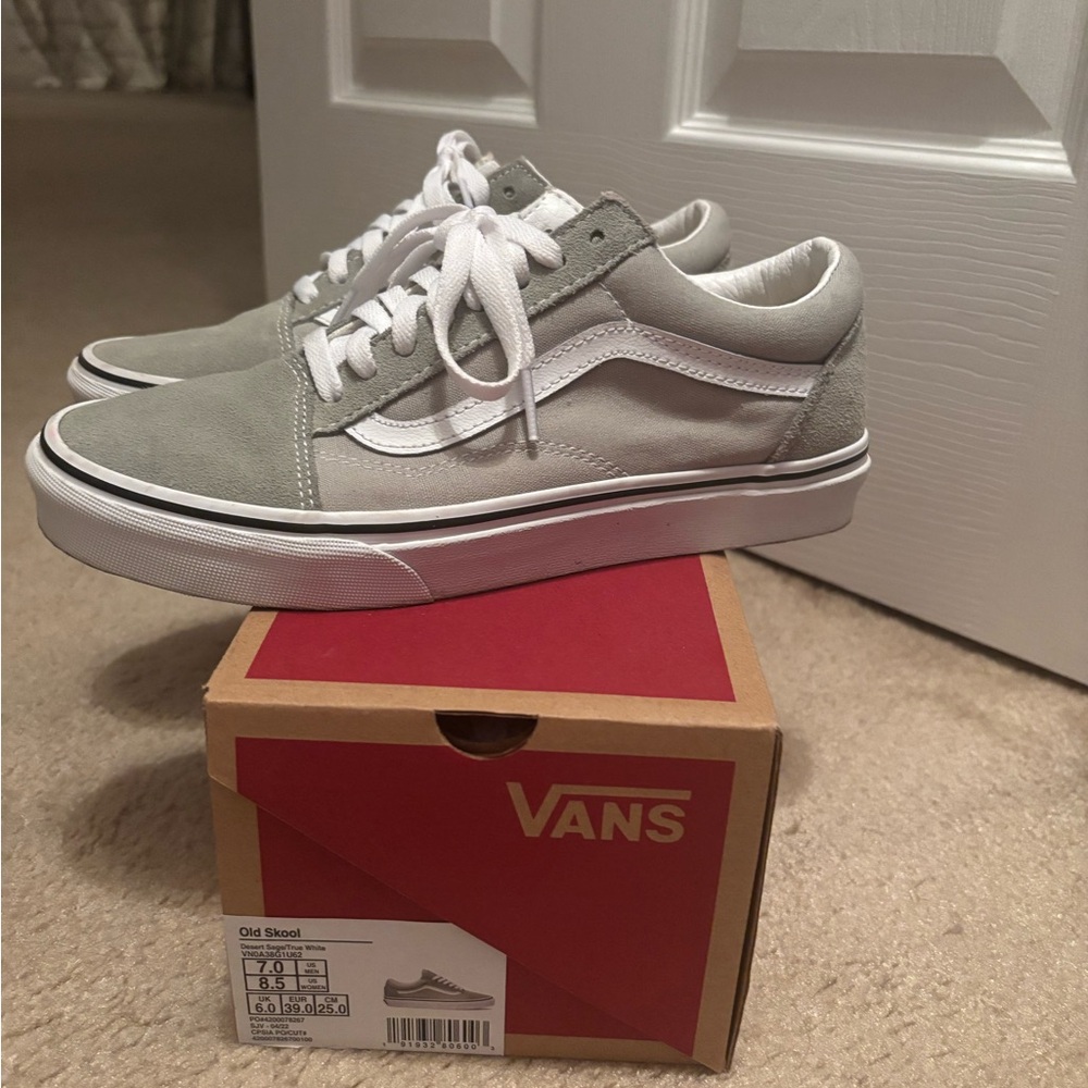 Vans Light Desert Sage Old Skool Sneakers w8.5 m7